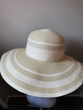 J. Crew‎ M/L Wide Brim Floppy Tan/Cream Striped Sun Hat